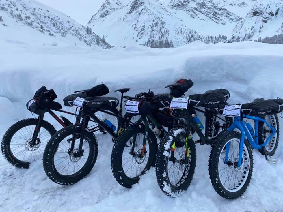 ALPENE: Simon Hollenstein fra Sveits tok seg tid til å nyte utsikten underveis. Foto: Simon Hollenstein Fat Viking Global Edition