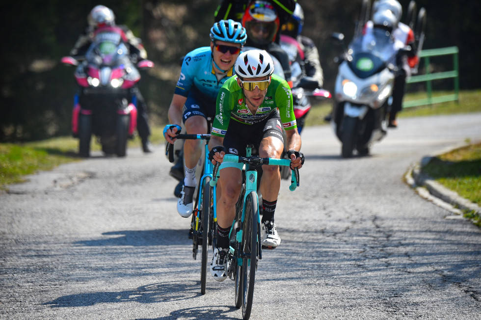 STÅLKONTROLL: Simon Yates var aldri truet og vant Tour of the Alps. Foto: Cor Vos simon yates giro d'italia 2021 favoritter