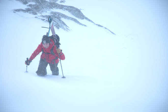 VÆRBESKYTTELSE: Kraftige skalljakker gir best beskyttelse mot vær, og er svært allsidige skijakker. Foto: Tore Meirik test skalljakke