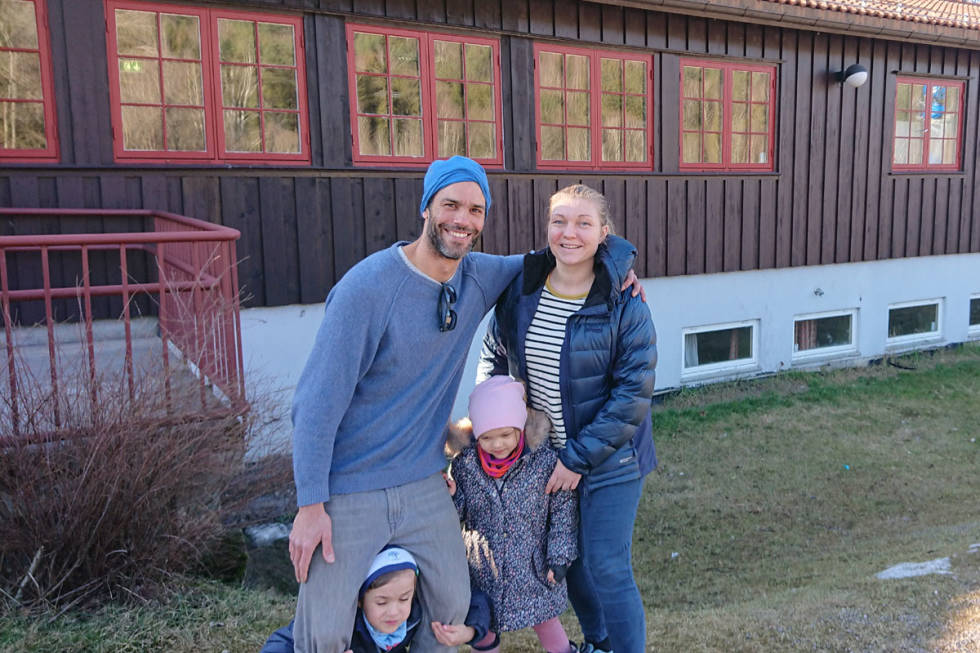 Hilde Bunes og Francisco Barrera er bestyrere på Skullerudstua - her intervjuet av UTEmagasinet i mars. Foto: Adam Tumidajewicz Hilde Bunes Francisco Barrera skullerudstua oslomarka østmarka