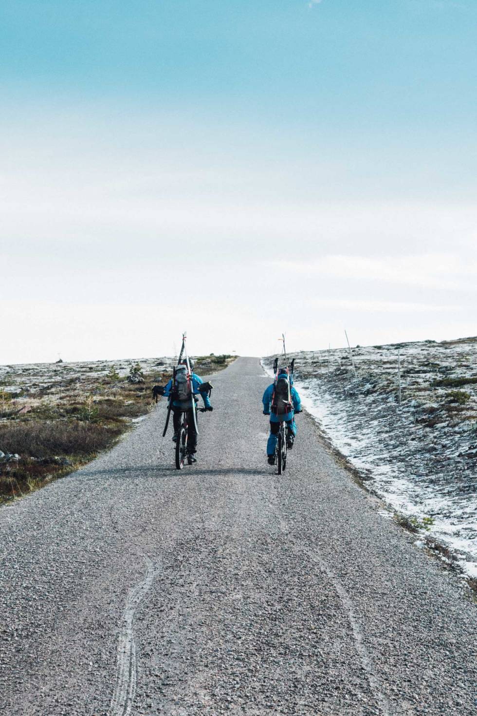 INNMARSJ: Sølen ligger langt fra folk vinterstid, siden veien er stengt fram til uti juni. Løsningen ble elsykkel. Sølen-Hedmark-2