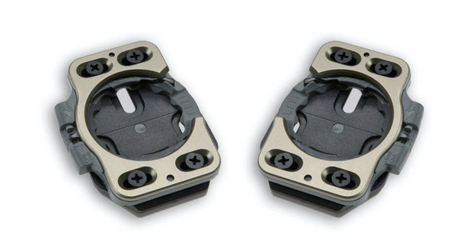 STORE: Speedplays klosser er større og tyngre enn hos de andre pedalene. Årsak? Det er i klossene alle justeringsmulighetene ligger. Speedplay-Cleats-Light-Action