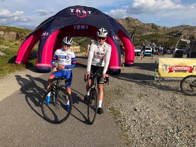 VINNERE: Stine Borgli satte ny QOM på Skykulå og Håkon Wisløff var raskeste junior på Tørst Challenge. Foto: Jone Ellingsen Stine Borgli og Håkon Wisløff på Tørst Challenge