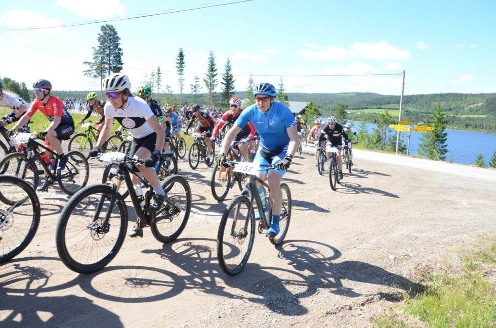 I TET FRA START: Sunniva tok initiativet i kvinneklassen fra start. Foto: Monica Søberg. Sunniva Dring