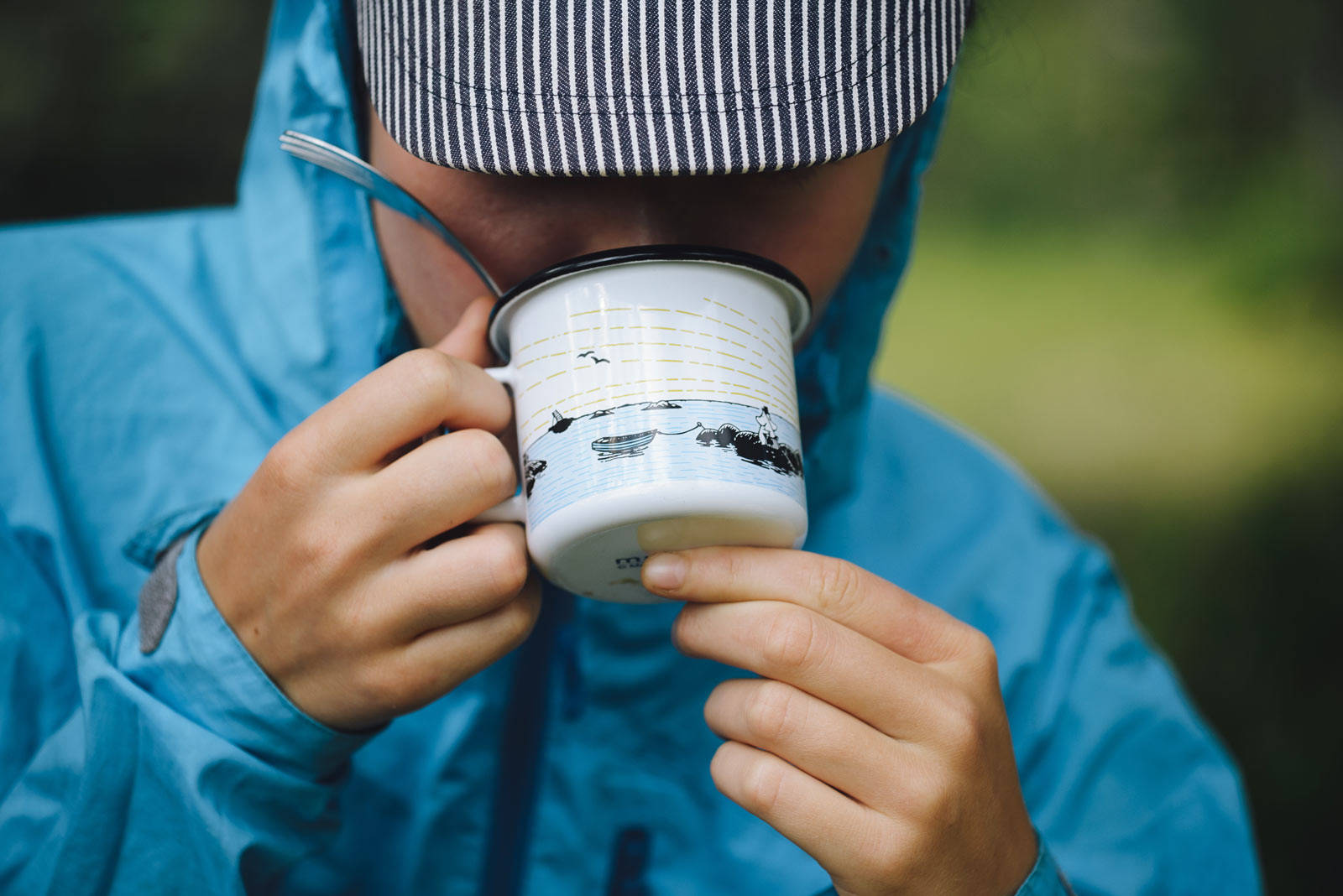 NATURLOV: Av en eller annen grunn smaker kakao best ute. Alltid. Sykkeltur-med-packraft-til-Fossvannet-7