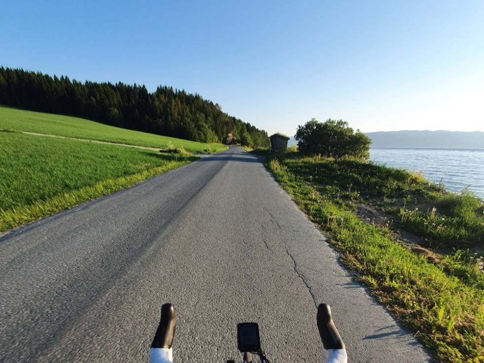 SOMMER: Hvem lengter vel ikke etter sommermånendene når man ser dette bildet? Foto: Knut Andreas Lone sykkelturer i trondheim 5