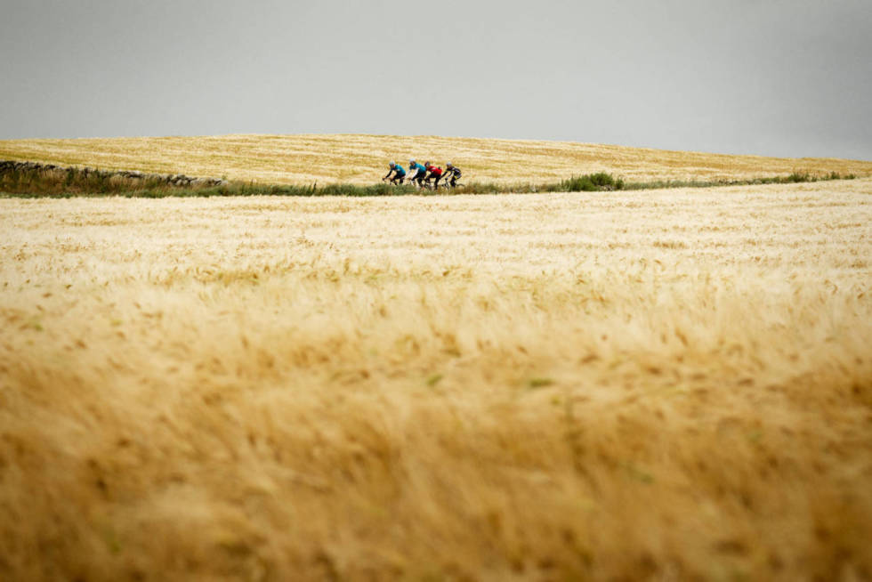 LOVLIG? Ja, men om dommen mot Grøneng blir stående, vil politiet kunne sette lovverket til side. Illustrasjonsfoto: Kristoffer Kippernes. sykling-landevei