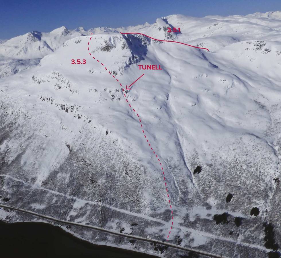 Taraldsviktinden-Tjeldsund-med-rute-3