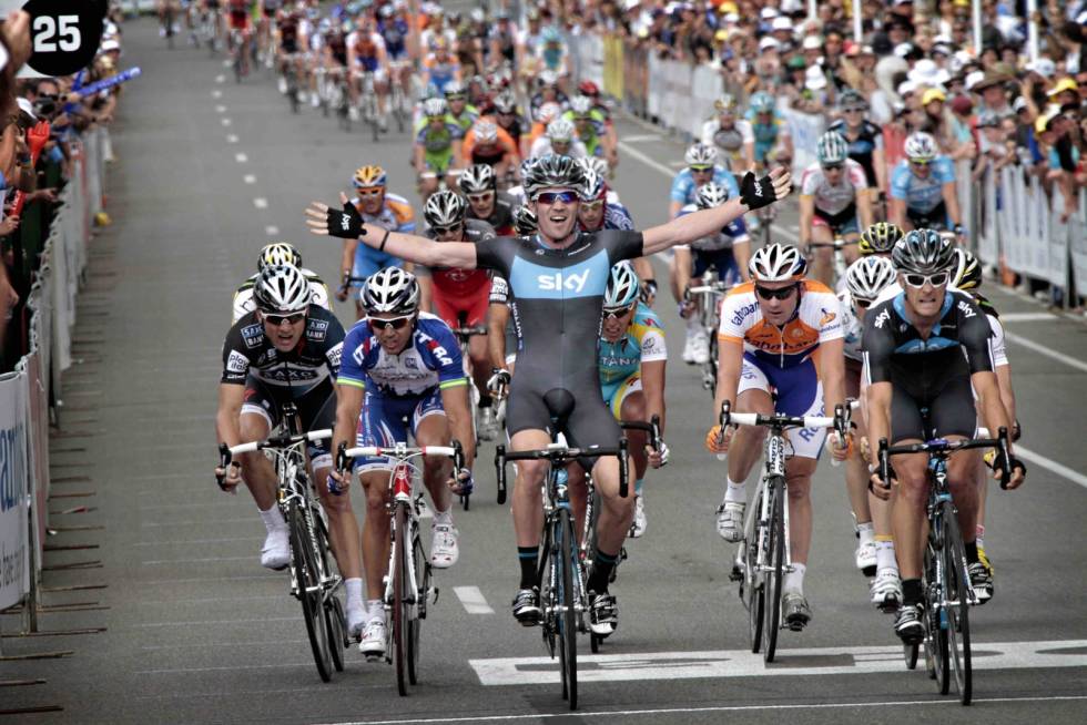 RETT PÅ SAK: Greg Henderson vinner et av Skys aller første ritt, i Australia. Foto: Cor Vos. Greg Henderson Team Sky