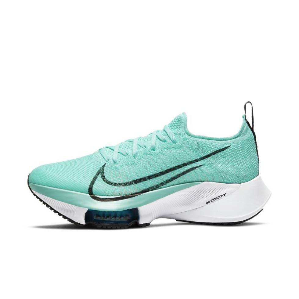 FOR HØY: Tempo Next har to millimeter høyere såle enn det som er lov i eliteklassen i gateløp. Nike Tempo Next