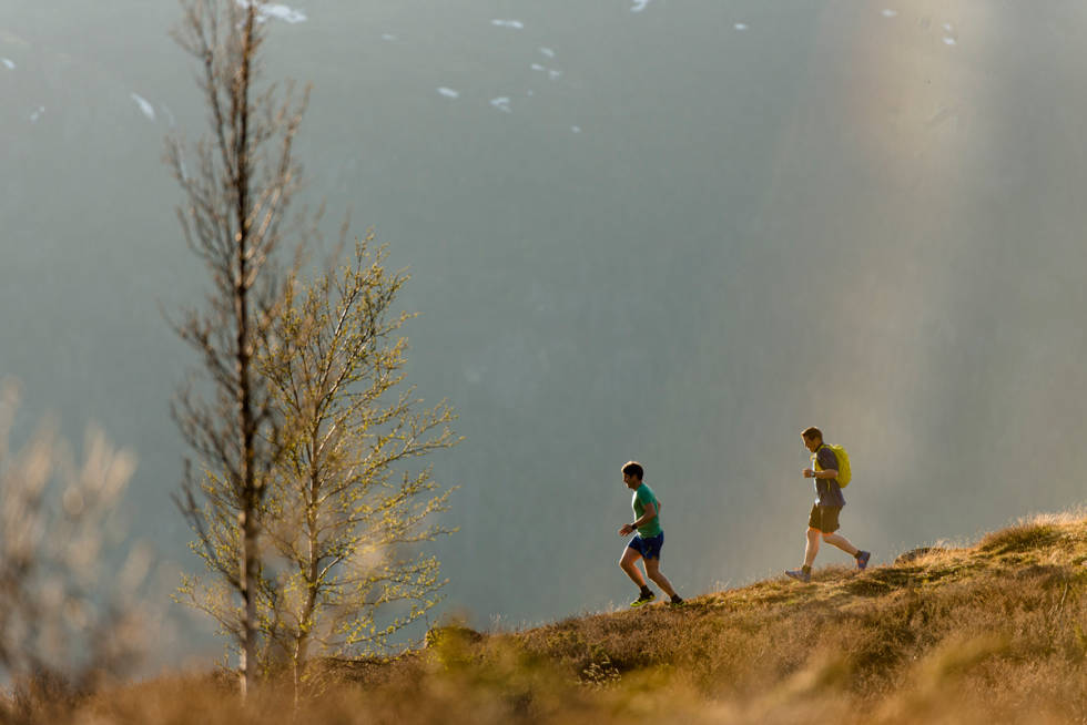 NATUROPPLEVELSE: Løping i slike omgivelser er temmelig fint. Foto: Martin Innerdal Dalen Terrengløping løpesko