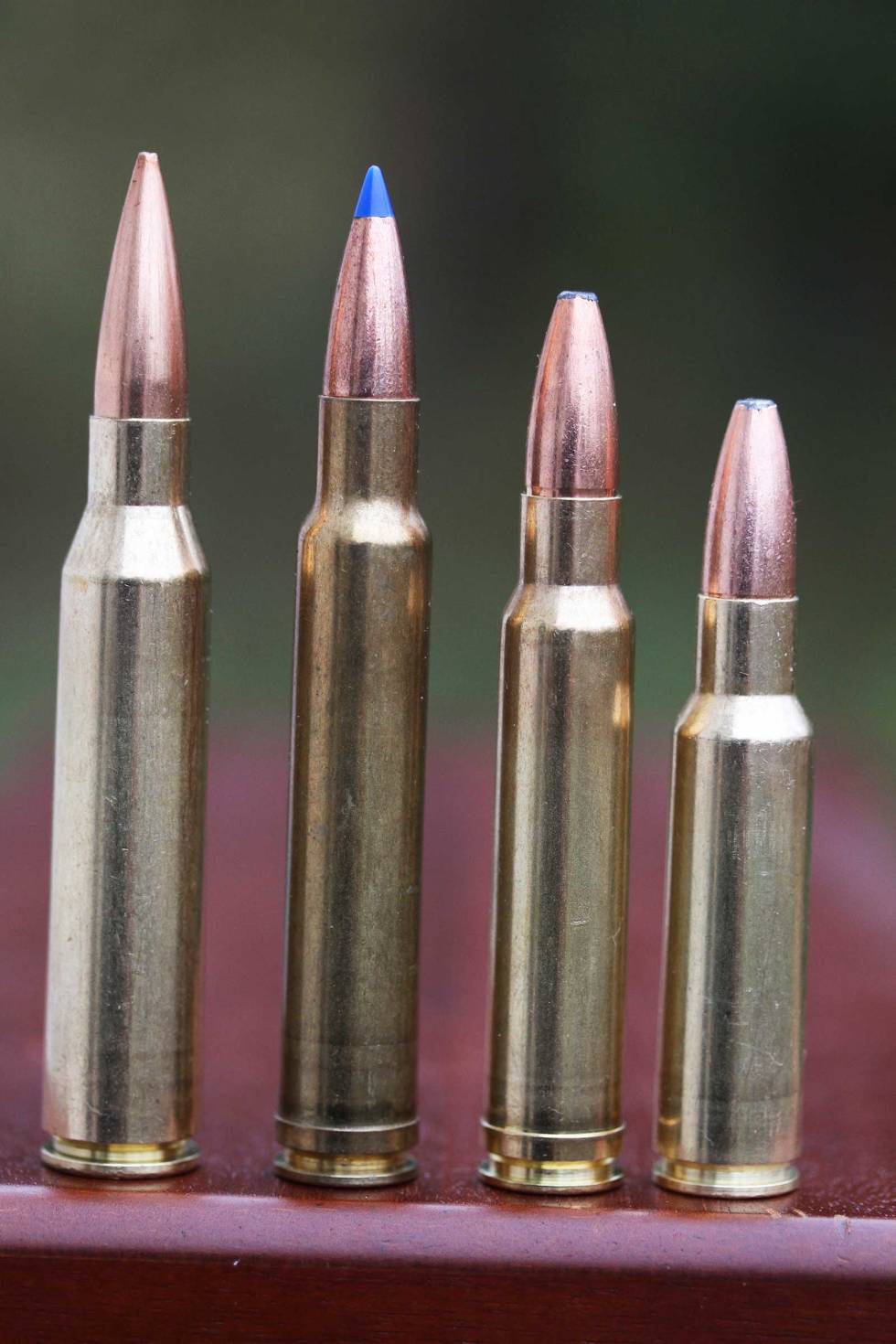Stort og smått: Magnum-patroner kommer i ulik lengde. Fra venstre .338 Lapua Magnum, .340 Wby Magnum, .338 Win Magnum og nykommeren 8,5 x 55 Blaser Magnum. Test-av-8,5-x-55-Blaser-4