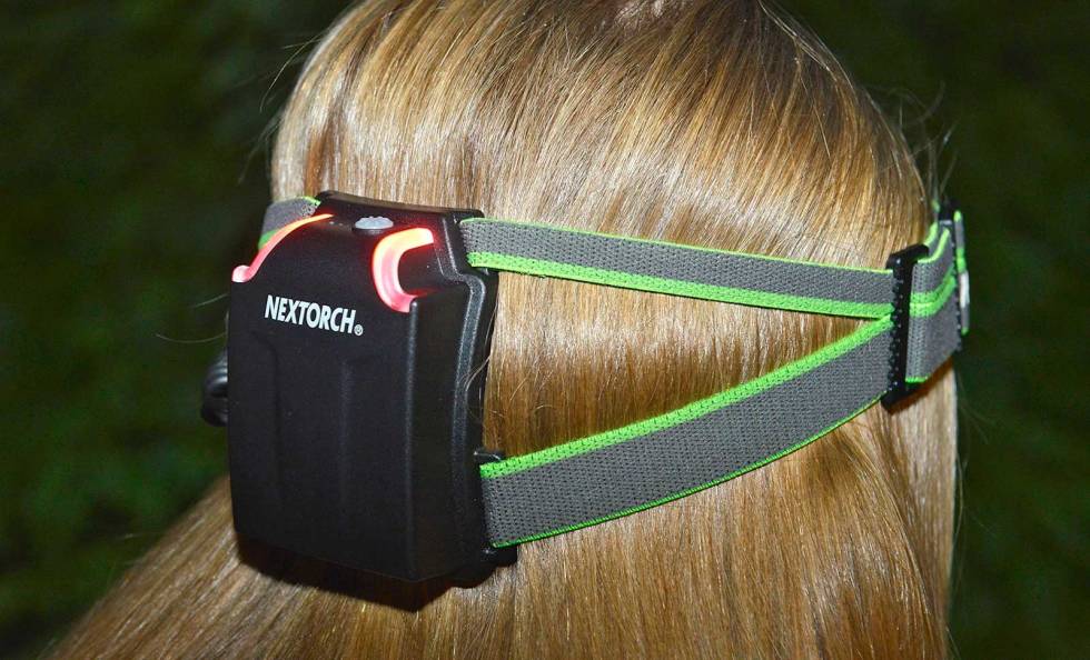 TIGHT: Nextorch Mystar har det beste hodebåndet. Med ergonomisk utformet batterikasse sitter den veldig godt på hodet. test-av-hodelykter-3