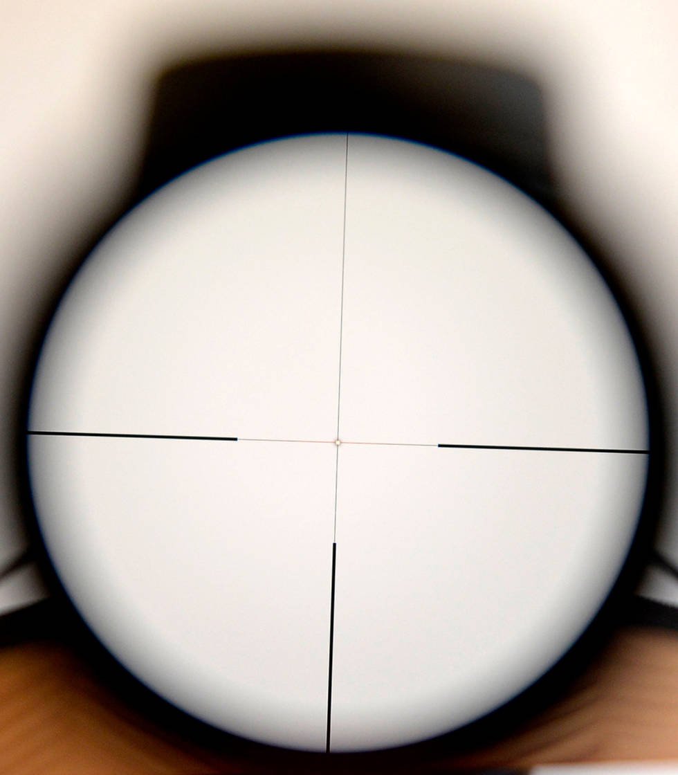 ORANSJE: Mange skandinaviske menn sliter med oppfattelsen av rød farge. Da er Leicas oransje lysdot kjærkommen. Test-av-Leica-Magnus-kikkertsikte-3