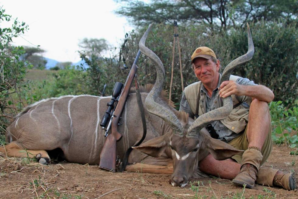 Voodoo for kudu: Med 300 Win. Mag i Afrika trenger du ikke magi for å felle stort vilt. Test-av-magnumpatroner-11