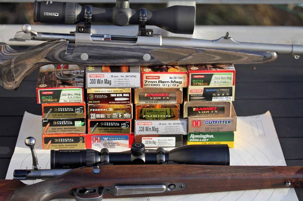 Gode børser: Til testskytingen bruke vi en Schultz & Larsen Victory og en Sako 85 Kodiak. Test-av-magnumpatroner-12