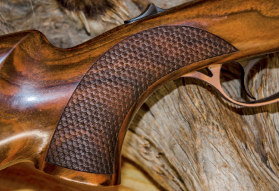 Lekker: Rizzini RK1 er utstyrt med såkalt Fishscale checkering. Dette er noe man ikke ser hver dag. Test-av-Rizzini-RK1-2