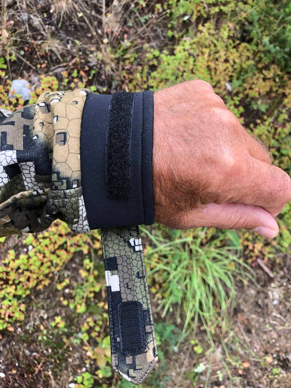 Støysender: Borrelås er en støysender på jakt. Trykknapper og strikk fungerer bedre. Test-av-Swedteam-alpha-pro-jaktdress-2