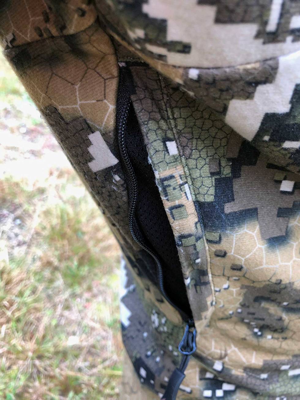 Frisk luft: Det er godt å få ventilert litt når sensommervarmen slår inn. Pluss for lufting på lårene! Test-av-Swedteam-alpha-pro-jaktdress-5