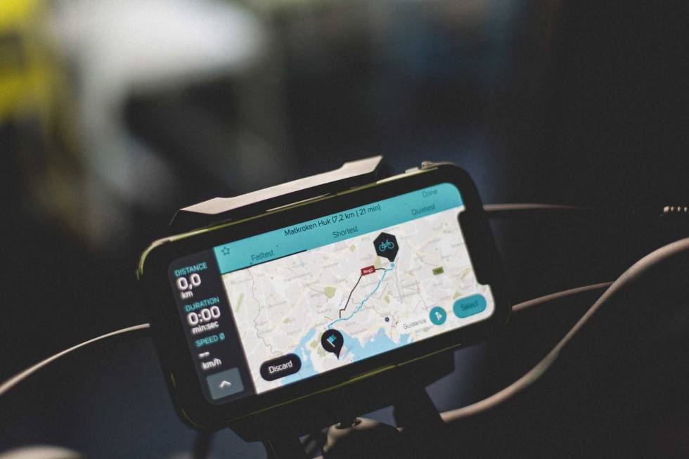 NAVIGASJON: Appen som tilhører Bosch-motoren har integrert navigasjon som gir deg beskjed med høy stemme om hvor du skal sykle. Du kan selvfølgelig også bruke andre karttjenester som Google Maps etc. Foto: Kristoffer H. Kippernes test electra path go elsykkel 2021