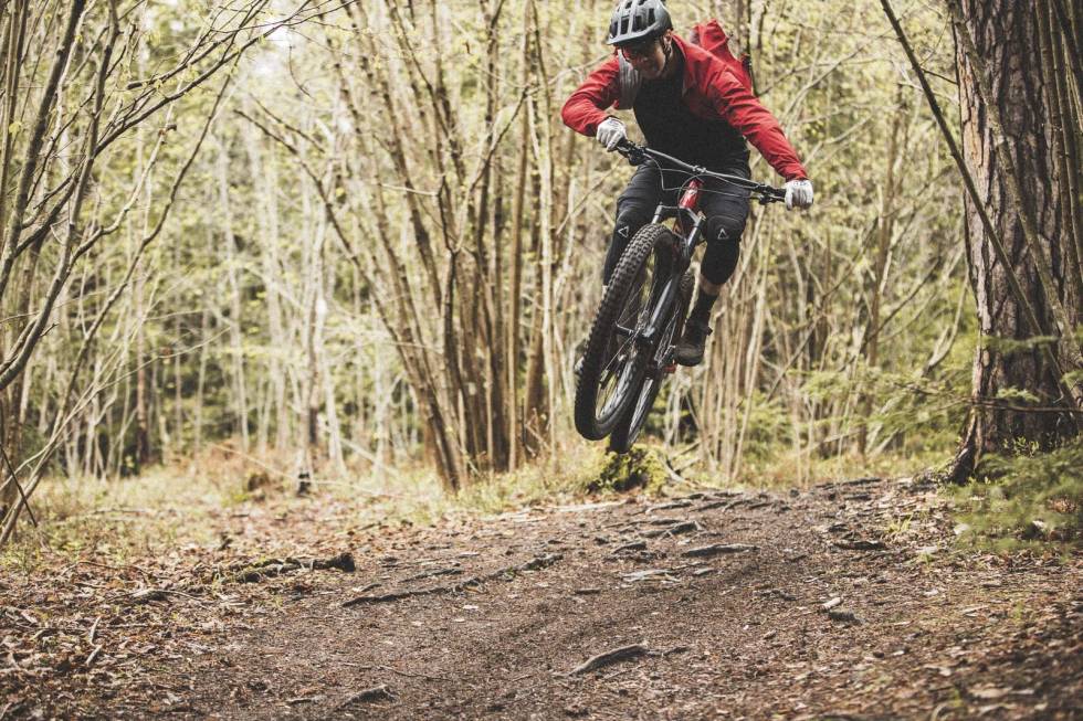LUFT: Med Specialized Fuse Comp 29 fikk vi lyst til å leke - hele tiden. Foto: Øyvind Aas. test specialized fuse comp 29