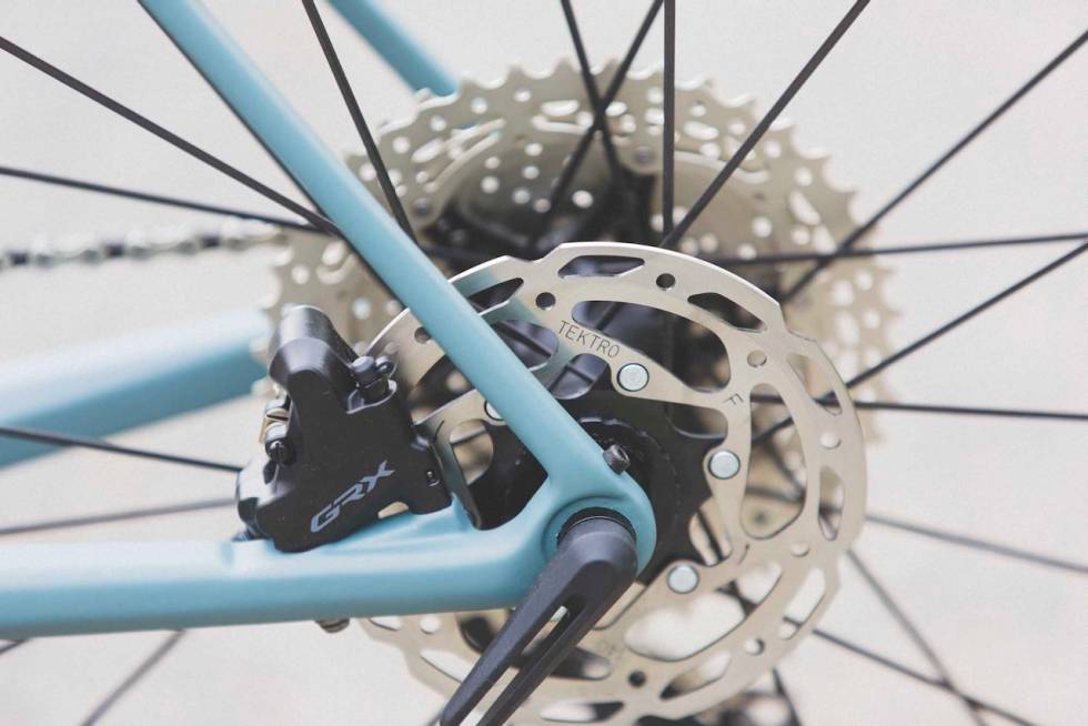 SMÅ SKIVER: Superior X-Road team kommer med 140 mm bremseskiver foran og bak. Foto: Kristoffer H. Kippernes Superior X-Road Team