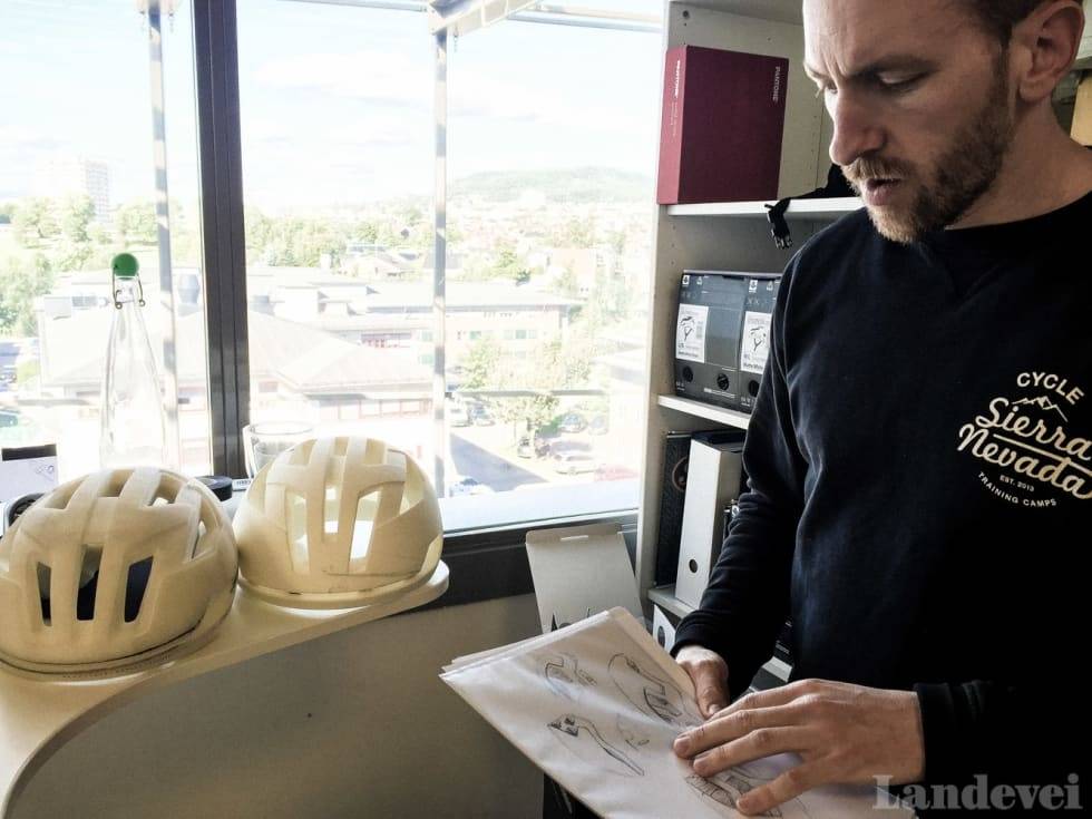 MÅ IKKE HA MIPS: Det finnes fullgode hjelmer som ikke har mips, forklarer Thomas Larsen Røed i norske Sweet. Foto: Henrik Alpers. thomas-larsen-røed