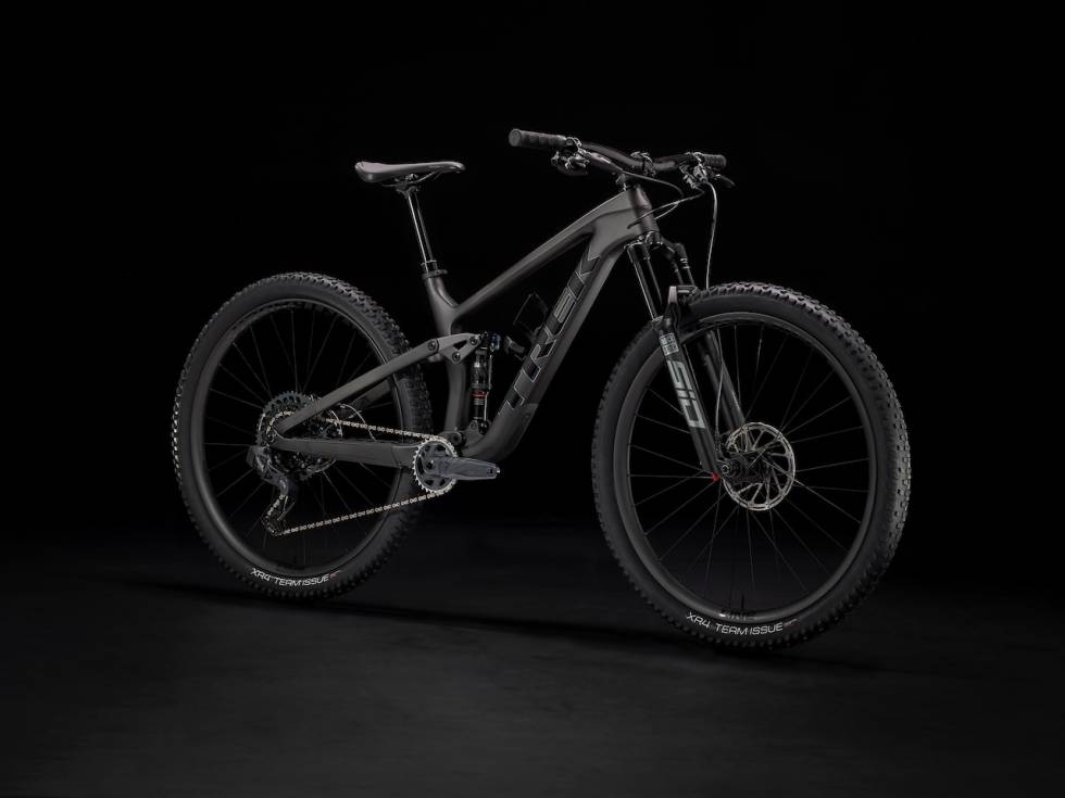 MED AXS: Top Fuel 9.8 med GX AXS koster 85 499 kroner Trek Top Fuel 2022