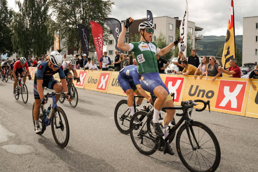 SEIER: Feldmann jubler for klar seier på den siste etappen. Foto: Jørgen Mo tour te fjells