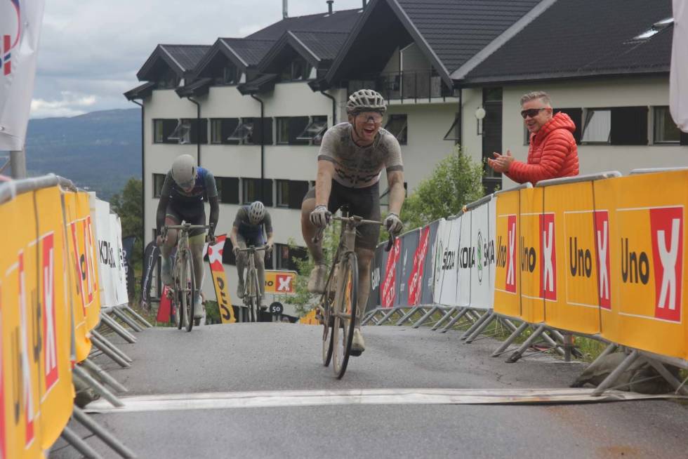GJØRMEBAD: Tredje etappe i Tour te Fjells ble en grisete affære. Foto: Ingeborg Scheve Tour te Fjells etappe 3