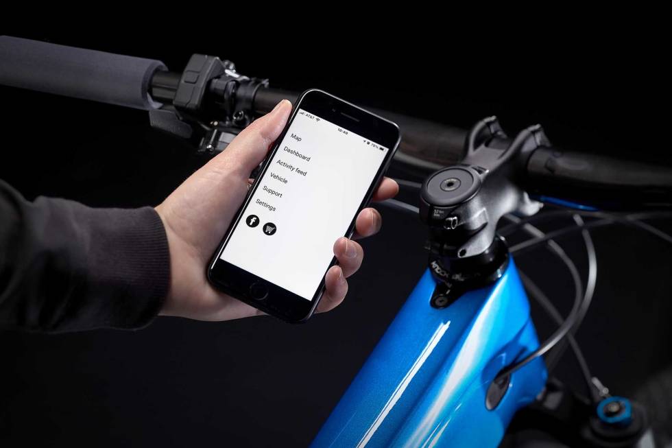 SMART: Som flere andre motorprodusenter, muliggjør også Trek og Fazua justering av motoren via en app. Foto: Trek. trek e-caliber fazua elsykkel app