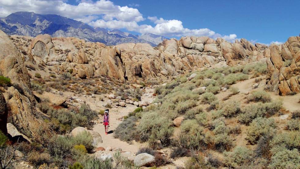 HUSK DETTE: Alabama Hills er en bisetning i reisehåndbøkene, men gikk rett inn på Topp 3-listen vår. Hit SKAL vi tilbake for mer turliv. Tur-med-barn-California-Yosemite-3