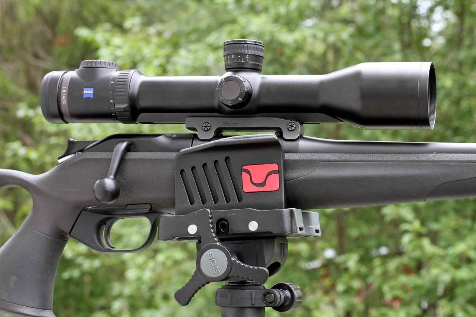 Grep: Bog Deathgrip har godt grep om riflestokken og 360 graders rotering med lås. Den mangler imidlertid sidetilting. Ulfhednar-Bog-pod-2