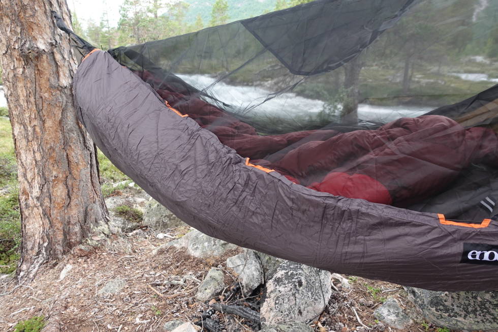 EKSTRA TILBEHØR: Underquilt til hengekøye. Her finnes det forskjellige løsninger. underquilt til hengekøyw