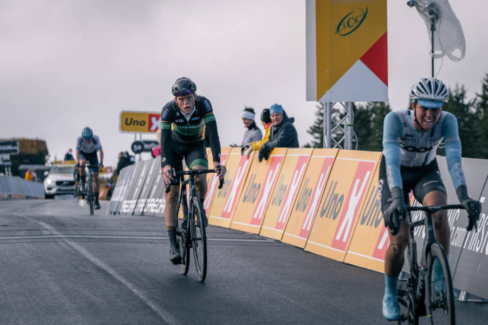IMPONERTE: Ådne Holter var en av flere klubbryttere som viste seg frem på imporende vis i klatringen til Hafjell. Foto: Jørgen Mo uno-x development weekend, gylne gutuer, lillehammer gp