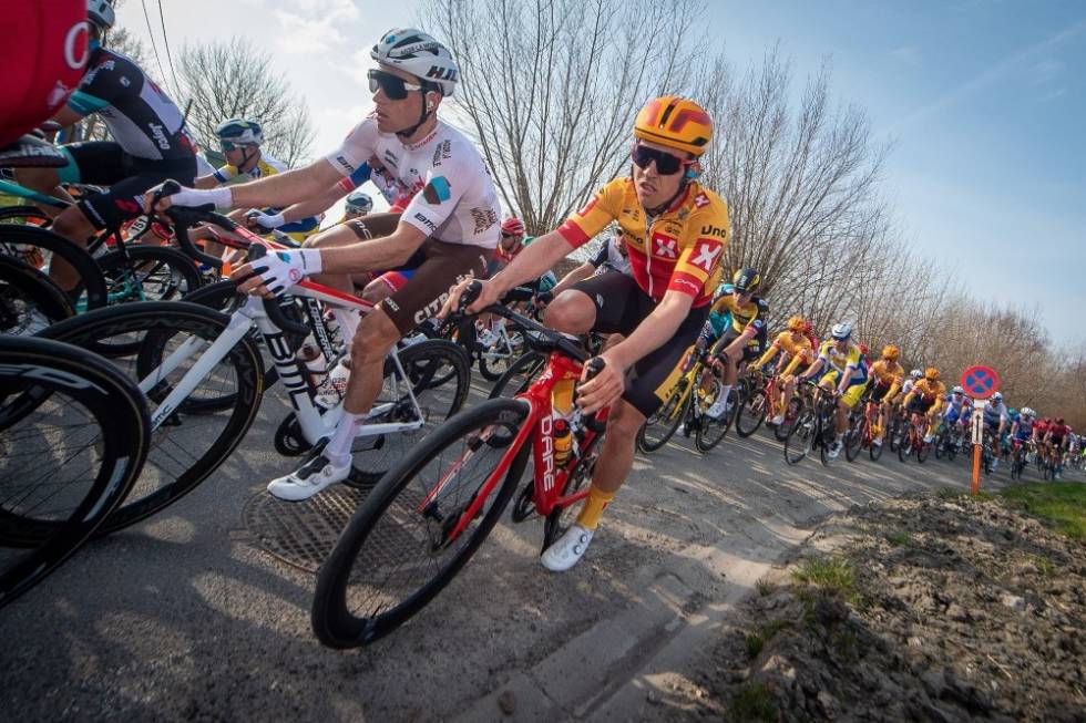 BESTE UNO-X-RYTTER: Kristoffer Halvorsen var mannen Uno-X kjørte for i onsdagens ritt. Foto: Mario Stiehl uno-x worldtour-debut kristoffer halvorsen oxyclean classic brugge de panne