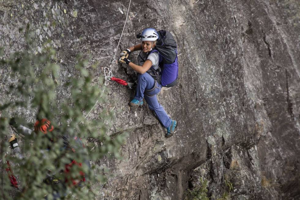 UTENFOR KOMFORTSONEN: Aleksandra Joner. Foto: Matti Bernitz Pedersen VIA FERRRATA Straumsfjellet