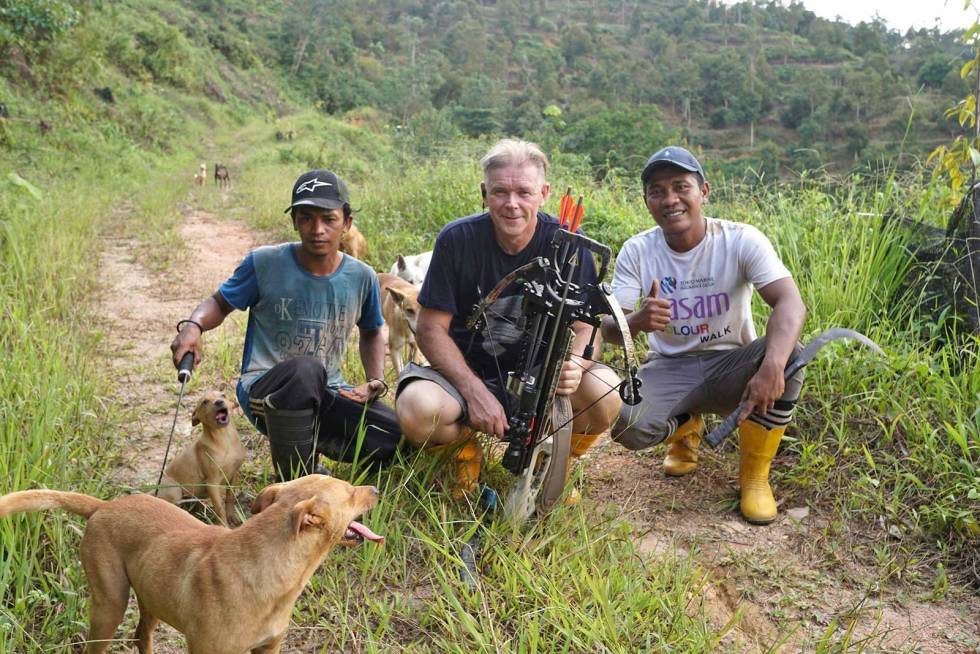 Avveksling: De ansatte synes jakt er kjekt istedenfor plenklipping og hogst. Villsvinjakt-i-Malaysia-10
