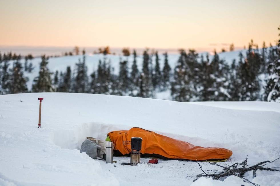 KALDE NETTER: Det finnes noen tips for å holde deg ekstra varm gjennom vinternatta. Foto: Mikkel Soya Bølstad vintersovepose