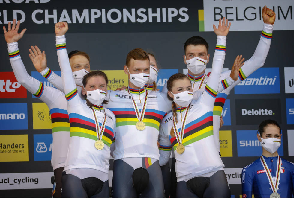 VERDENSMESTERE: Lisa Brennauer, Lisa Klein, Mieke Kröger, Tony Martin, Max Walscheid og Nikias Arndt ble verdensmestere. Foto: Cor Vos vm i flandern, tyskland