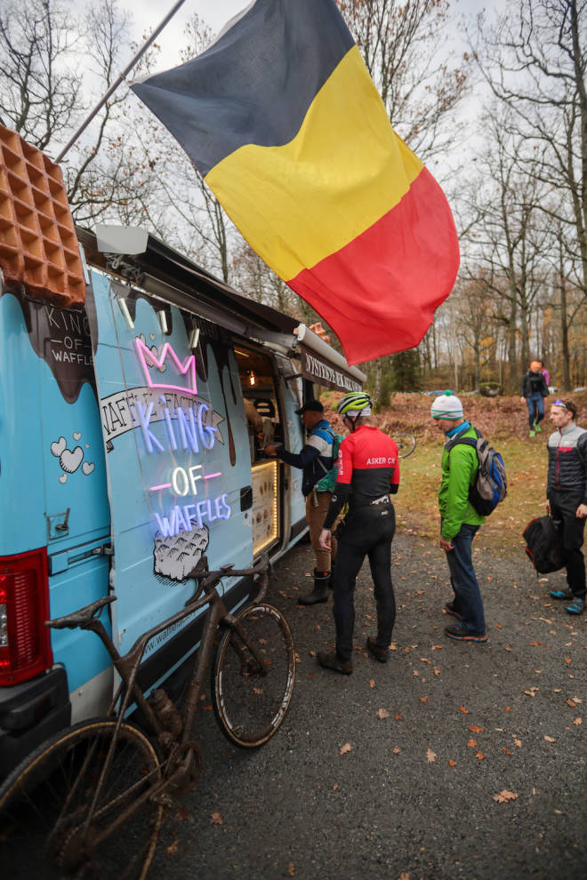 VAFFELBU: Den belgiske ambassaden stilte opp med skikkelige belgiske vafler på Skansen. Foto: Marius Wold Grote Prijs 2020