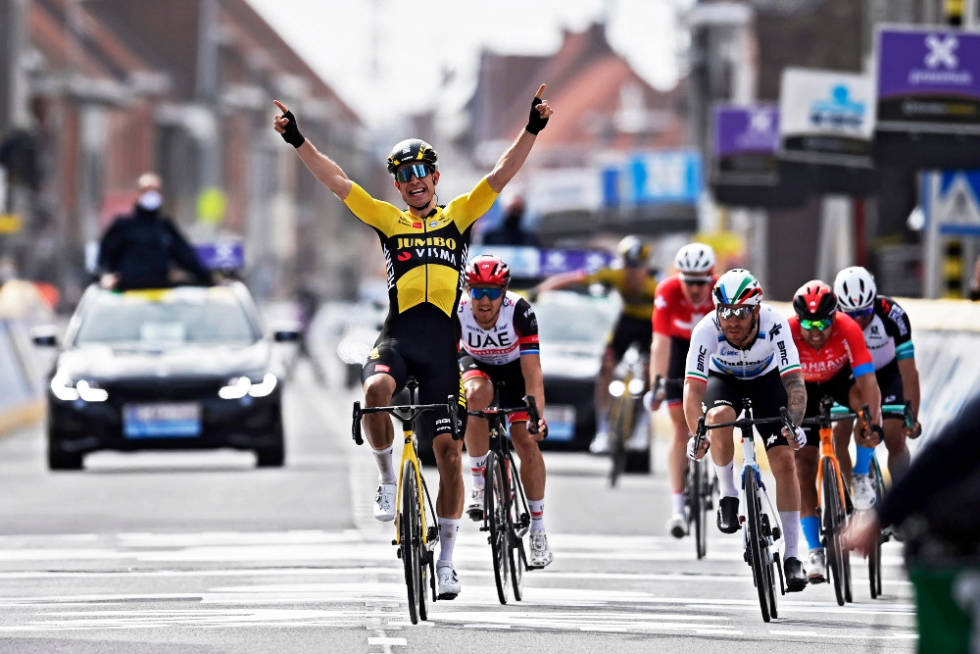 VANT: Wout van Aert ble vinneren av Gent-Wevelgem 2021. Foto: Cor Vos wout van aert jumbo-visma gent-wevelgem 2021