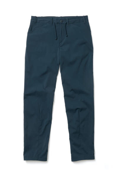 Houdini Wadi Pants i damemodell WS-WADI-PANTS-BLUE-ILLUSION-160724-703-F-W-LOW